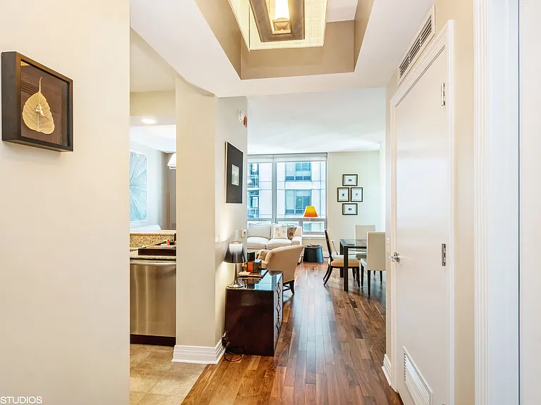 600 N Lake Shore Dr #3310 — Photo 3