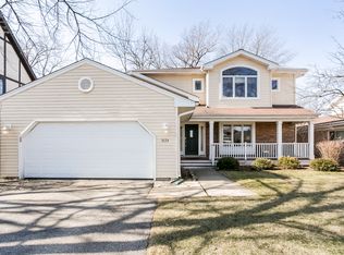 9124 Ridgeway Ave, Skokie, IL 60076