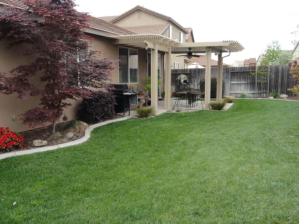 2nd image of 1935 Pyramid Creek Dr