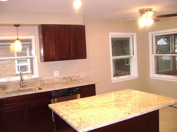 5th image of 1848 Norfolk Ave