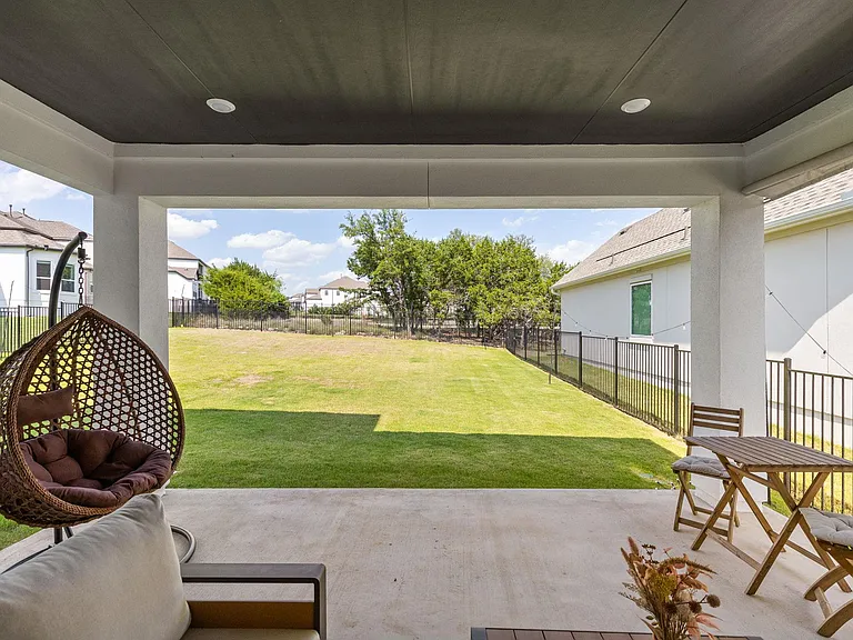 2132 Cavara Cv — Photo 32