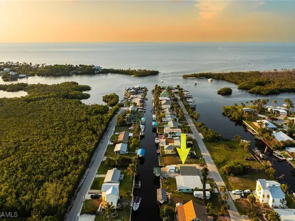 16341 Porto Bello St, Bokeelia, FL 33922