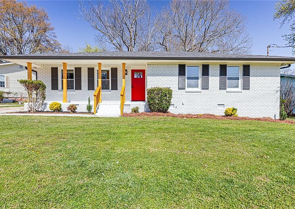 1st image of 255 Fowler Cir NE