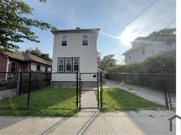 10932 176th St, Jamaica, NY 11433