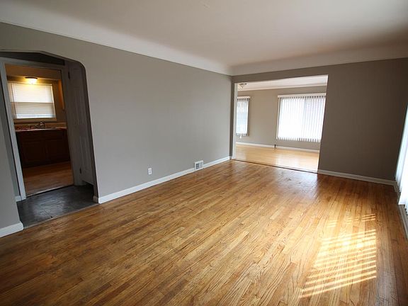 4th image of 20451 Damman St