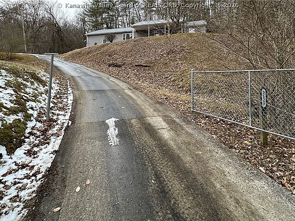 4th image of 2129 Scraggs Dr