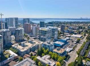1100 106th Ave NE APT 206, Bellevue, WA