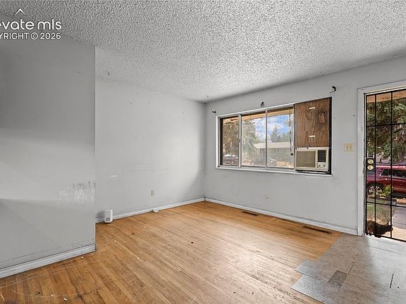 4th image of 3716 Meadowland Blvd