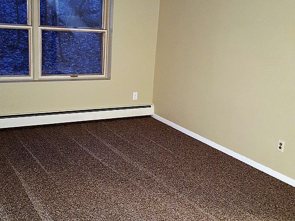Large bedroom on wooded lot-