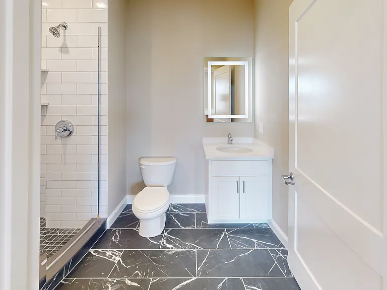 100 Revere St — Photo 10