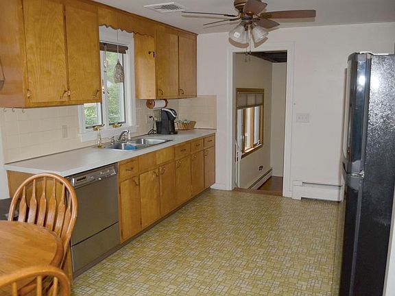 2nd image of 626 Plain St