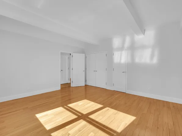 20 Park Avenue image 8 of 10