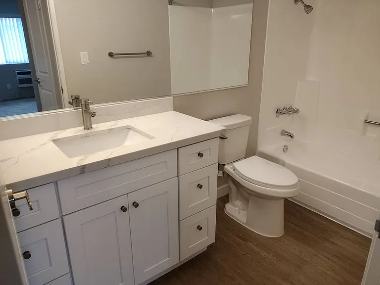 Mesa Palms Apartments — Photo 15