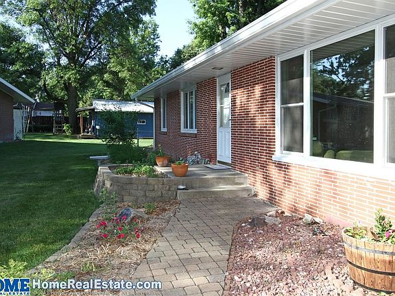 2nd image of 10141 W Oak Lane Cir