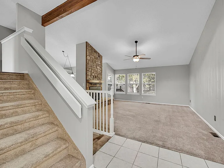 6940 Meadowwood Pl — Photo 3