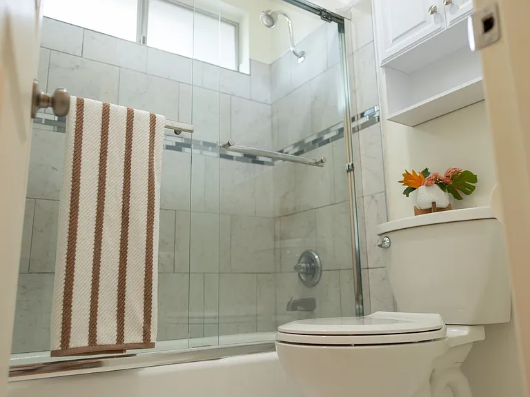 Tustin Palms Apartment Homes — Photo 13