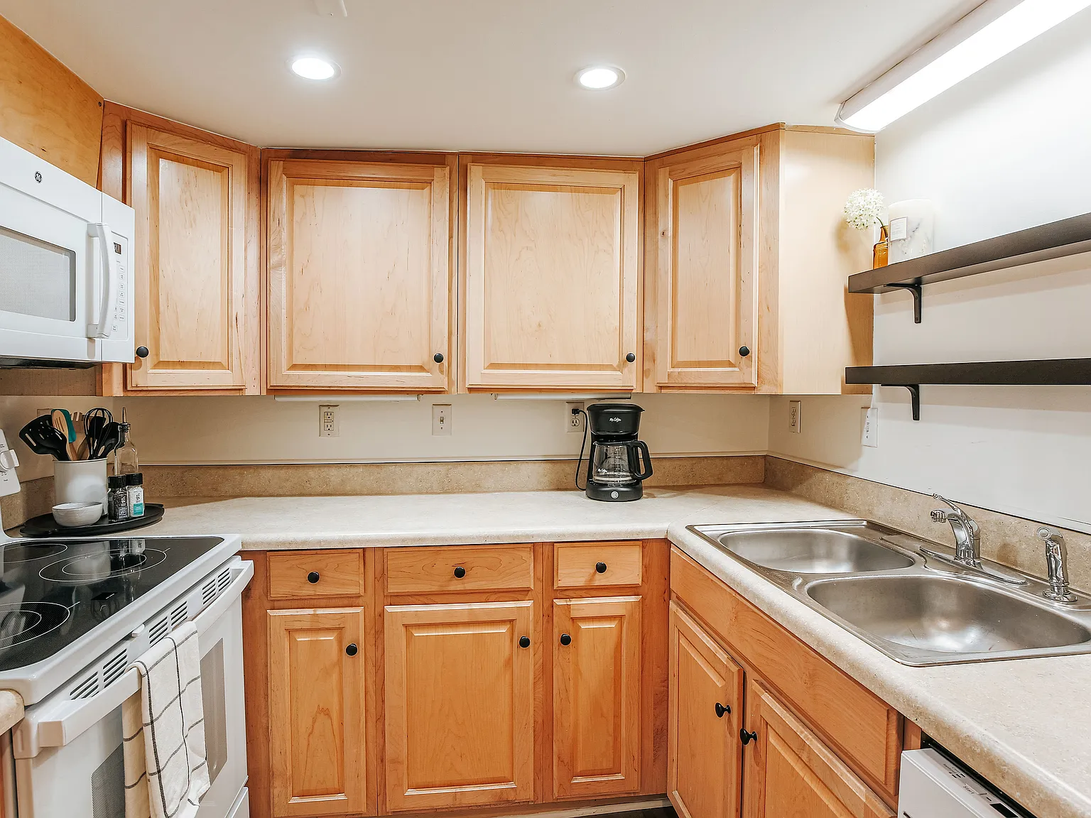 1 bed, 720 sqft, $2,295 — Photo 2