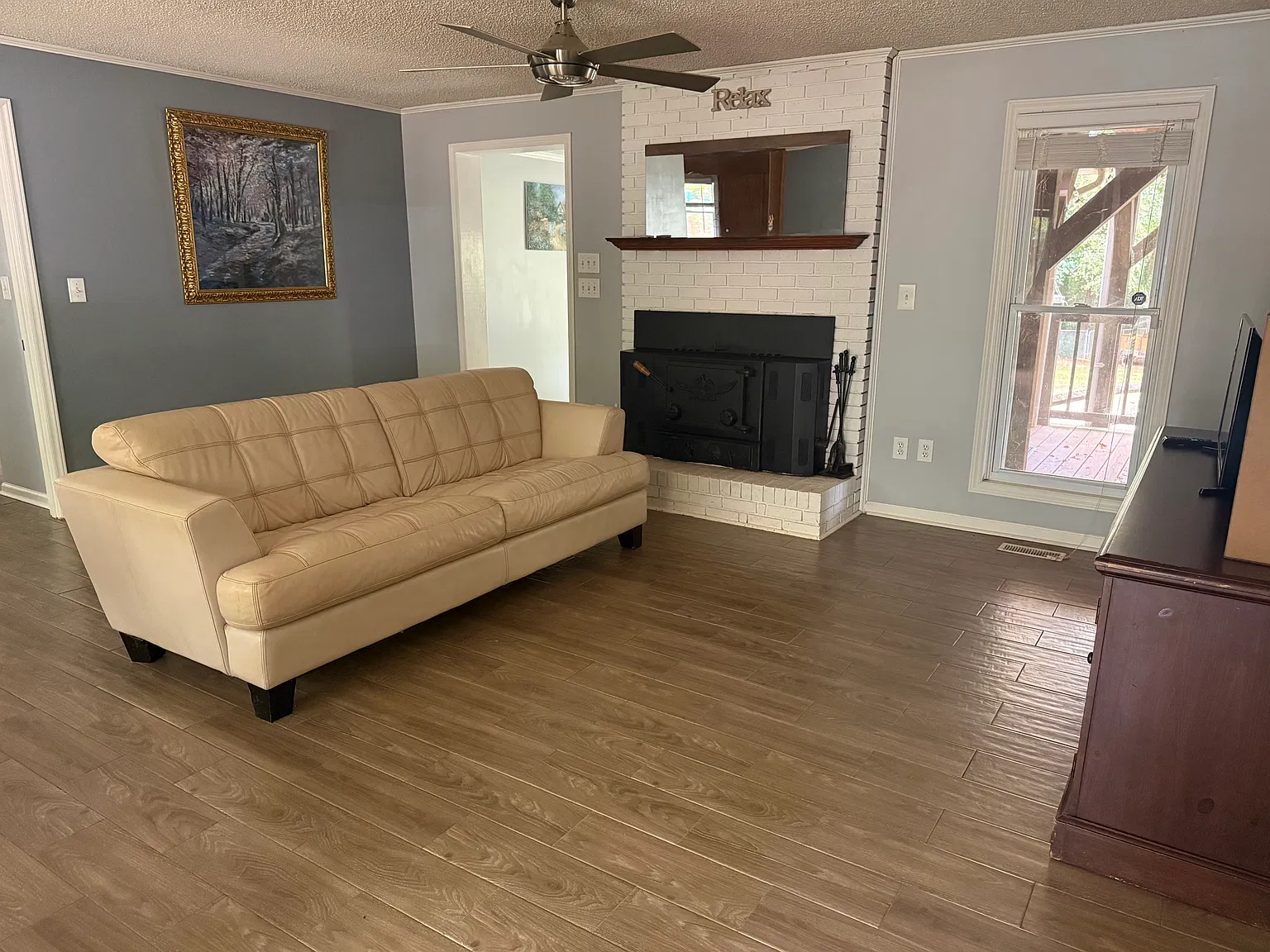 3 bed, 1320 sqft, $2,500 — Photo 3