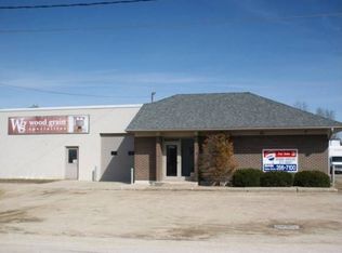 1916 State St, Cedar Falls, IA 50613