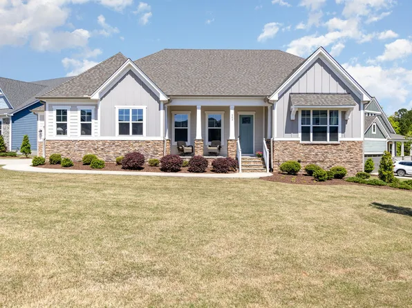 101 Becklow Ridge Ln, Holly Springs, NC 27540