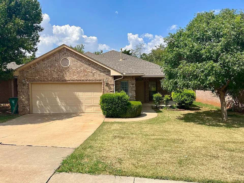 6737 NW 125th Ct