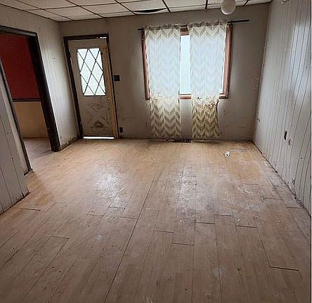 4th image of 57 Yates St