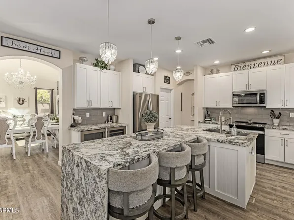 3291 W WHITE CANYON Road, San Tan Valley, AZ 85144