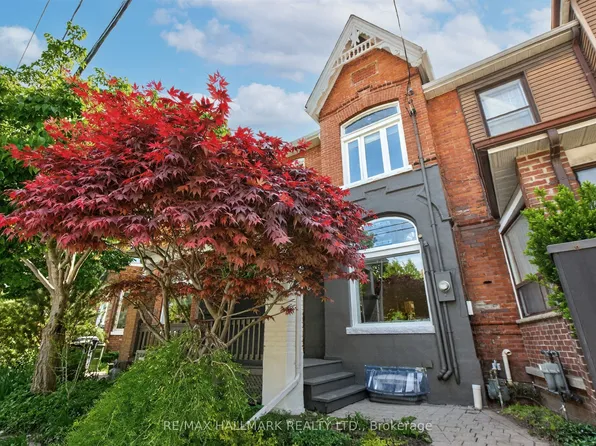 82 Dawes Rd, Toronto, ON M4C 5B3