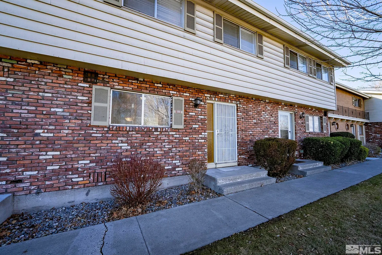 133 Smithridge Park photo 1