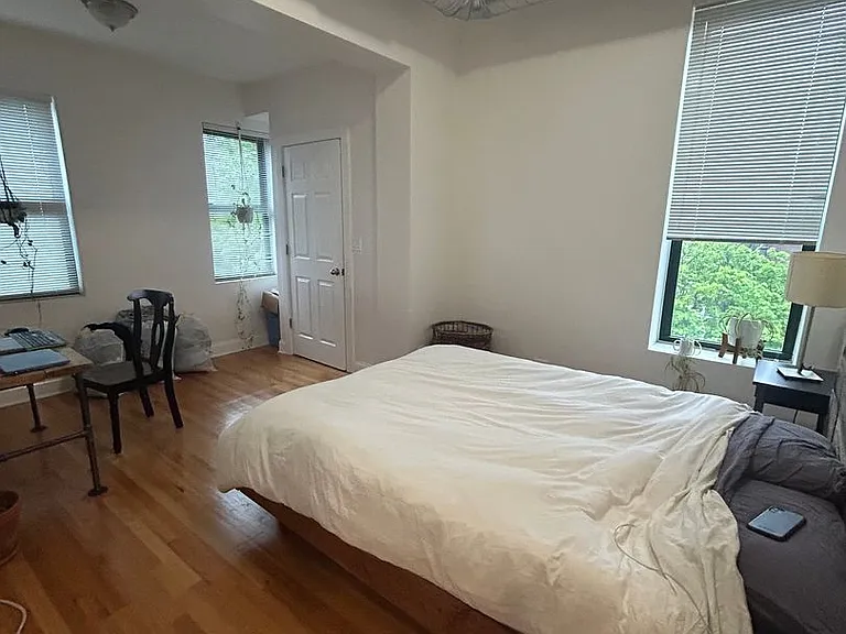 2559 W North Ave #3R — Photo 6