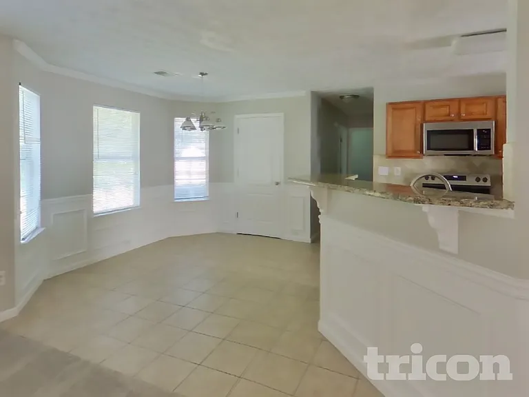 6469 Snowden Dr — Photo 6