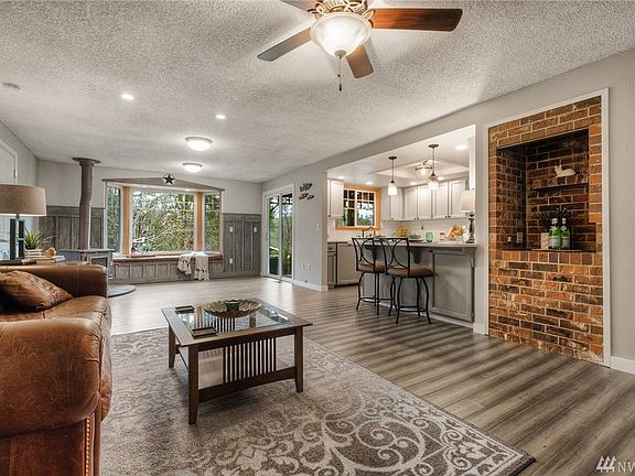 4th image of 29517 SE 278th St