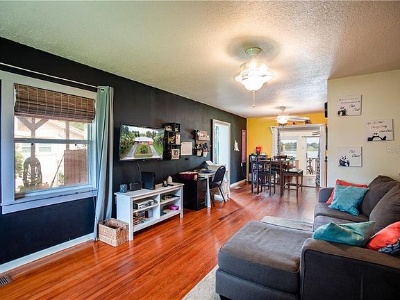 5th image of 1108 Doris Ave