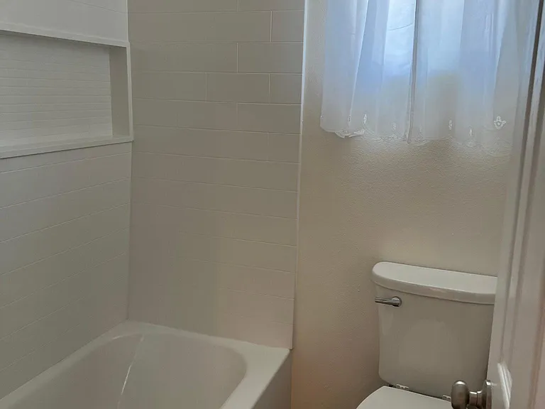 710 E Nocta St — Photo 8