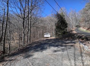 224 Riddle Rd, Swannanoa, NC 28778