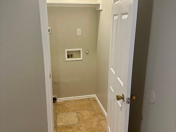 5th image of 768 Avondale Ave APT 102