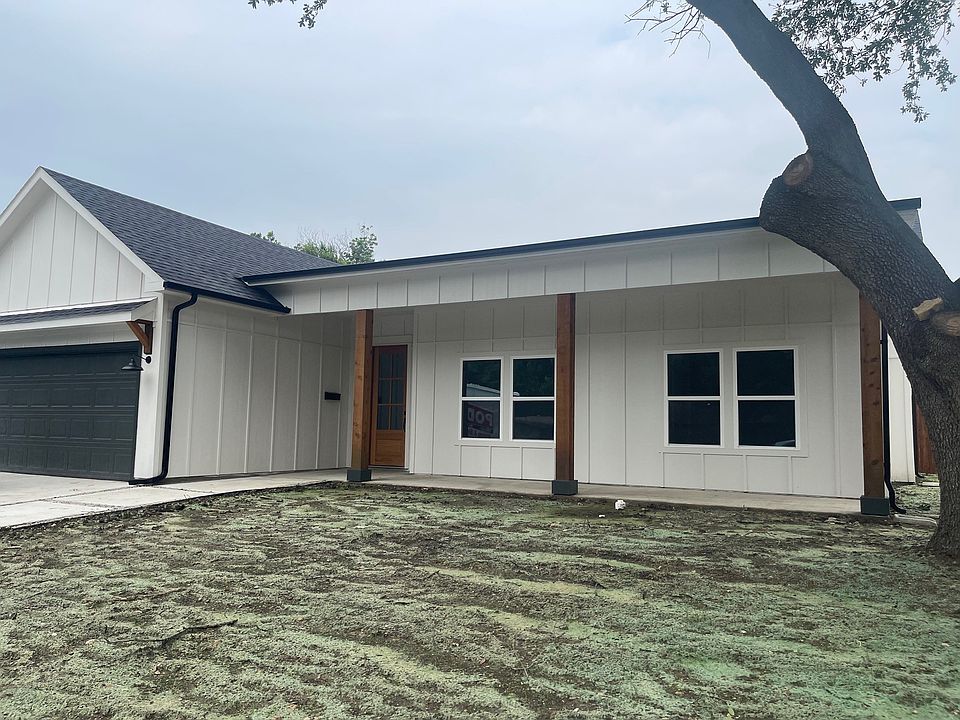 1st image of 5545 Trail Lake Dr