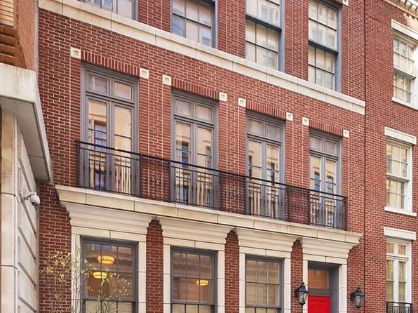 70 Bethune Street image 1 of 11