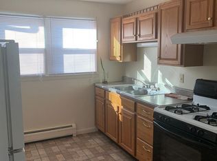 146 Gresham St #B, Springfield, MA 01119