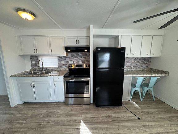 3rd image of 1112 W Shell Point Rd Lot 511