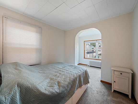 5th image of 4825 N Merrimac Ave