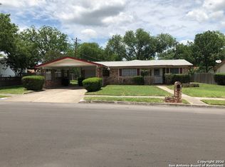 7223 Meadow Breeze Dr, San Antonio, TX 78227