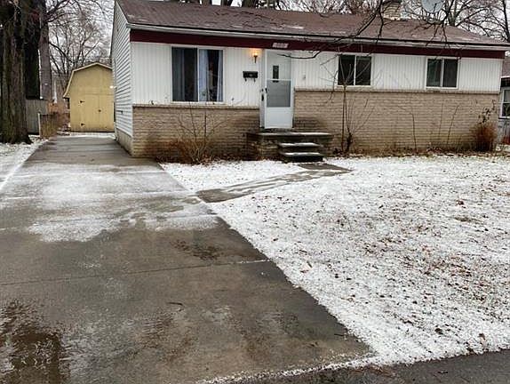 2nd image of 100 W Meyers Ave