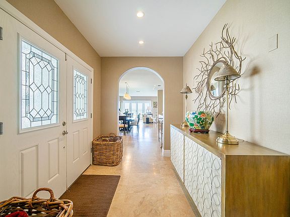 3rd image of 109 Villa Doce Dr