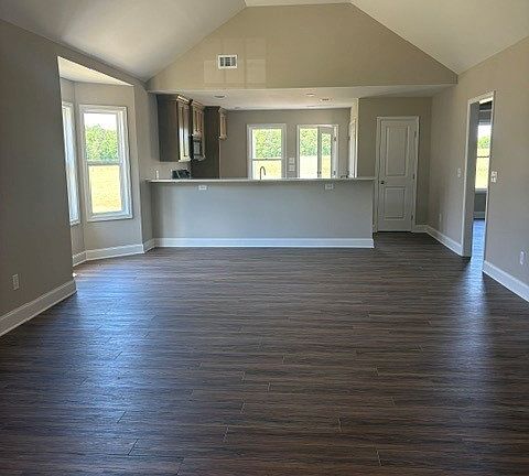 2nd image of 162 Mathews Rd