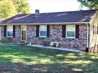 52 Gibson Rd, Altavista, VA 24517