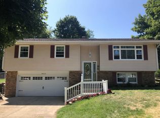 8630 Dolphin St, Portage, MI 49024