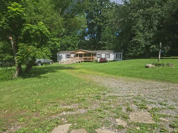 2699 Forest Ave, New Castle, PA 16101