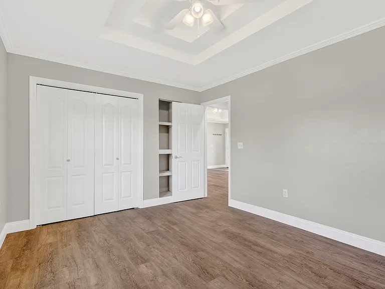 1909 S 18th Ave — Photo 10