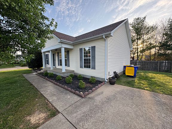 2nd image of 1306 Autumn Oaks Dr